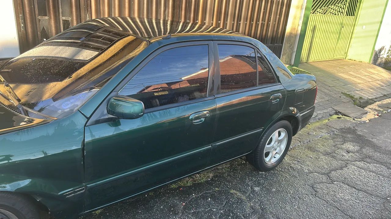 Mazda Protege Aut. 1999