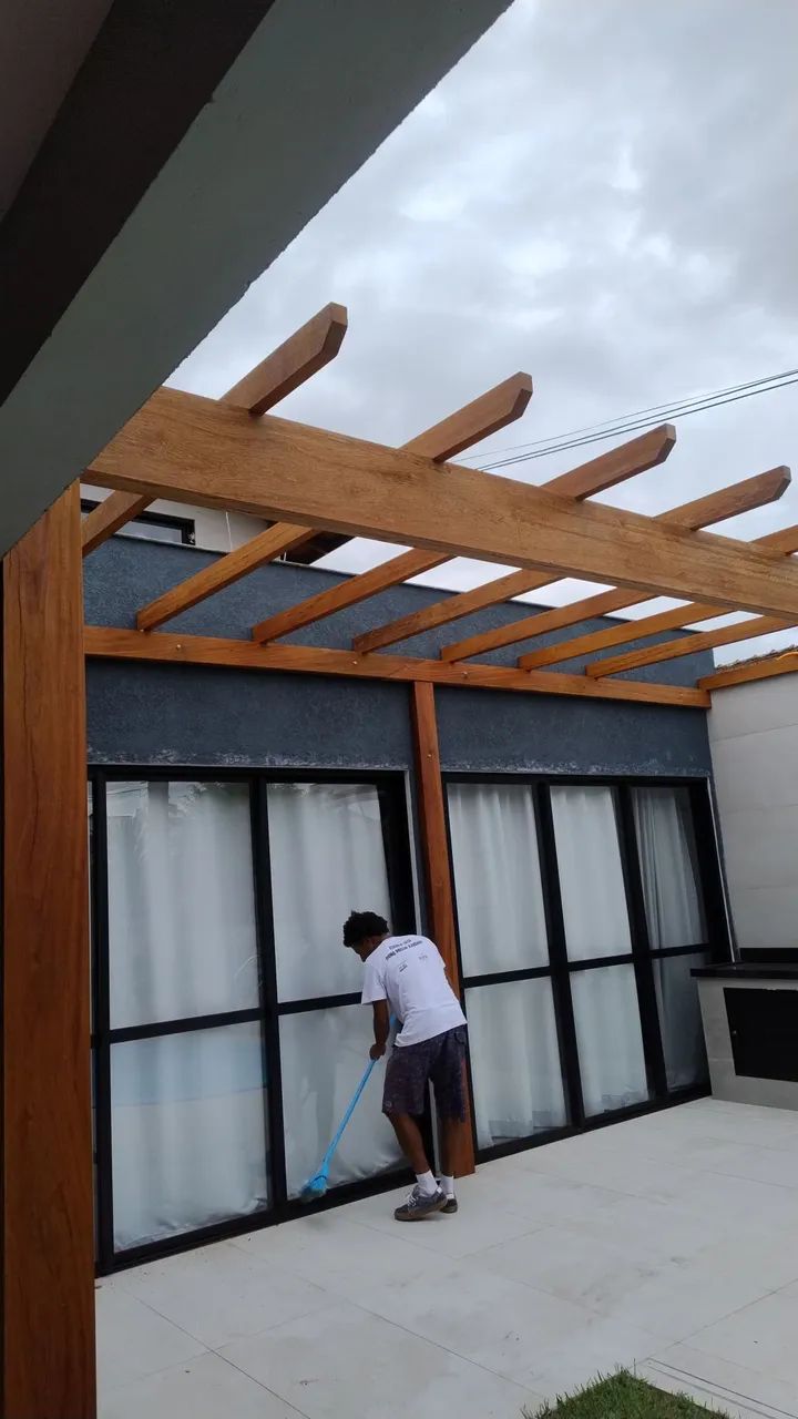 Construção de Decks e Pergolados de Madeira - Sob Medida