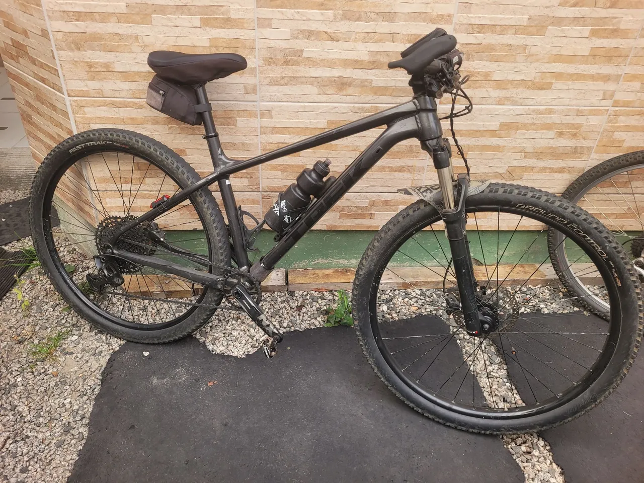 x caliber 7 trek