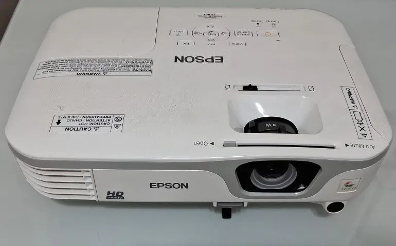 Projetor Epson PowerLite Home Cinema 710HD