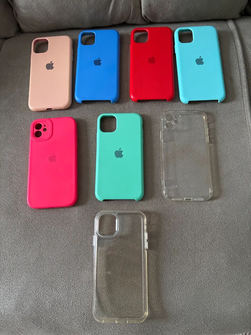 Vendo capas de iPhone 11 seminovas