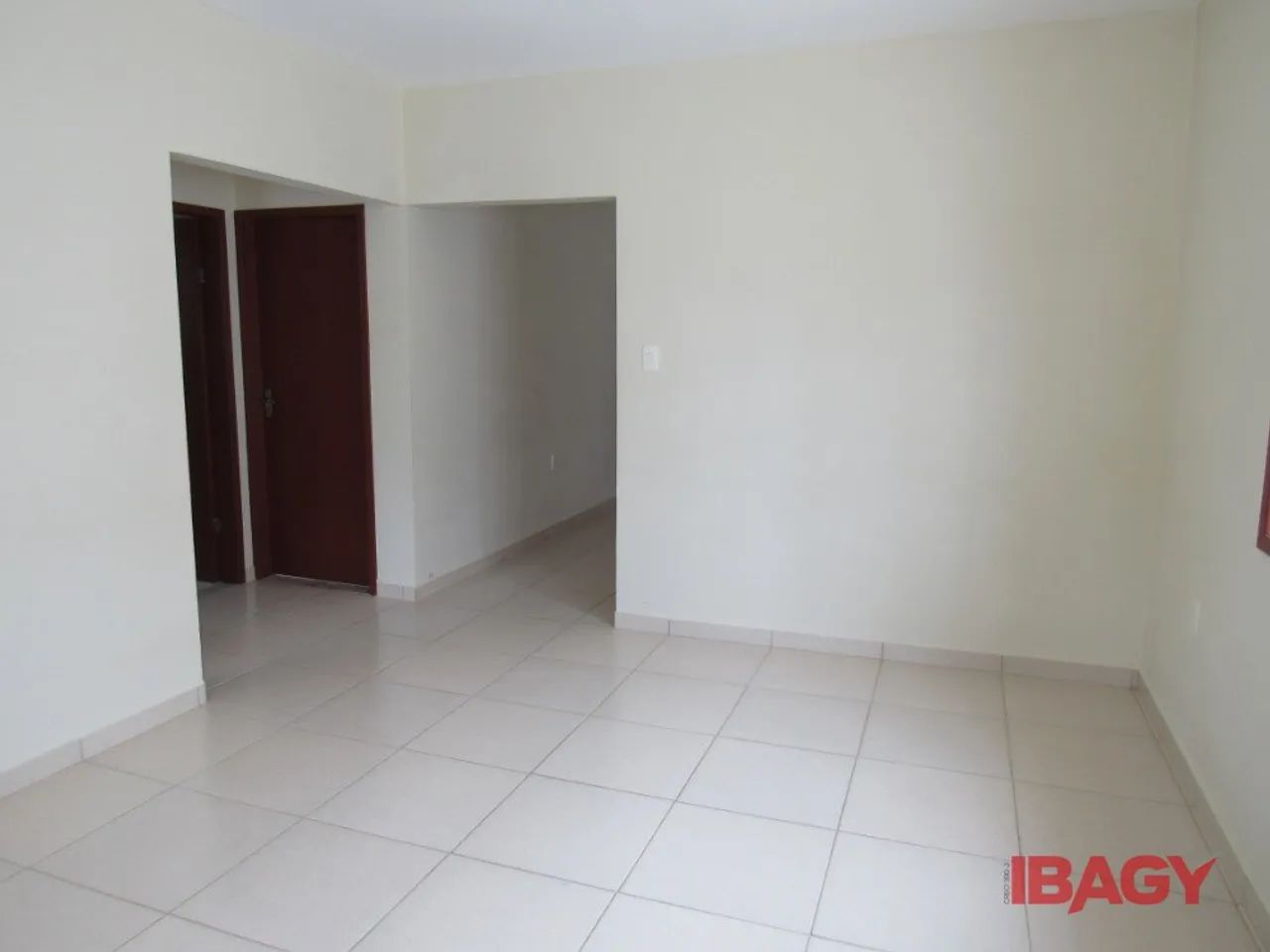 Excelente Casa 2 dormitório(s) em Carianos - Florianópolis - Foto 3