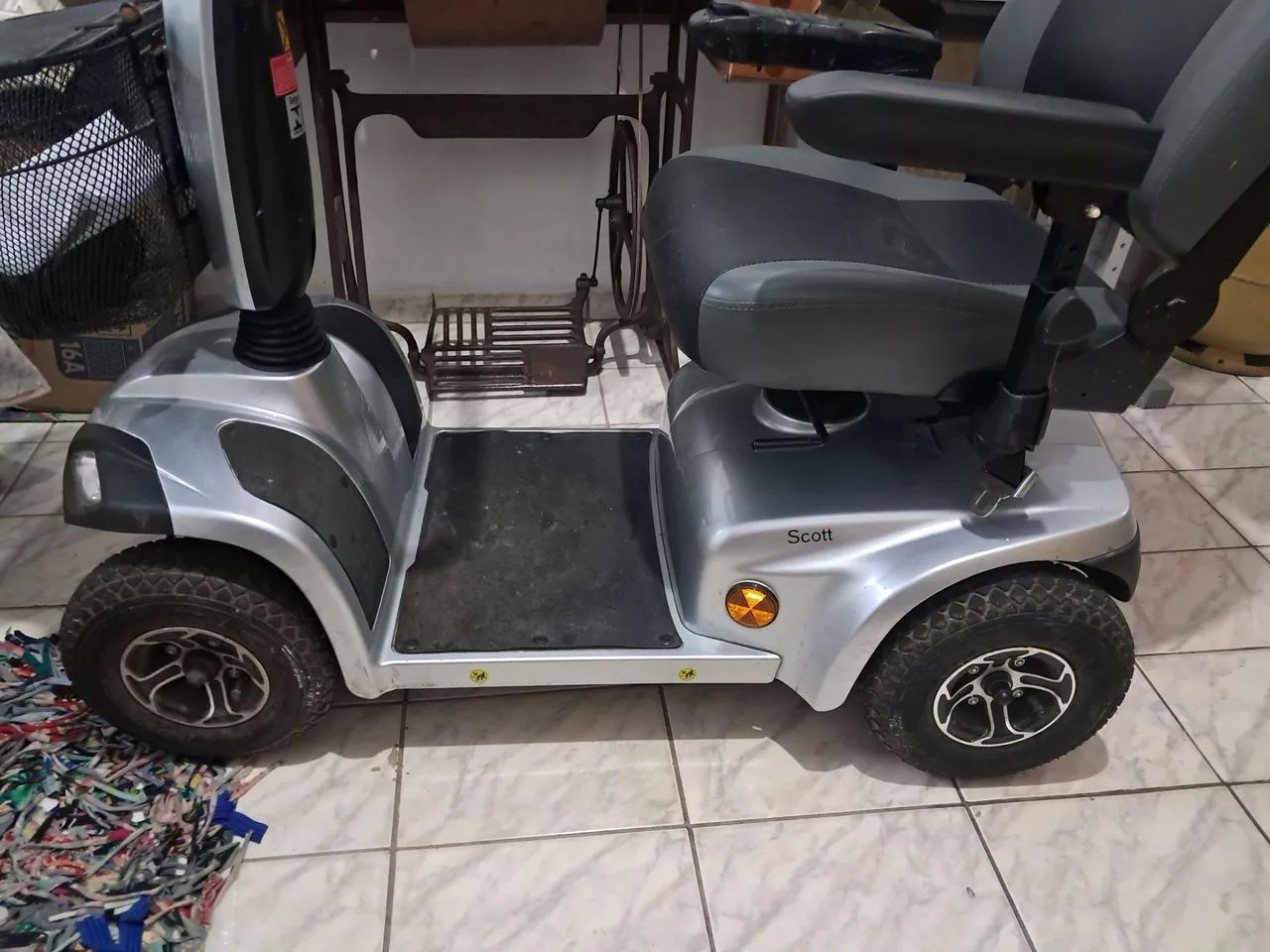 Cadeira de rodas motorizada  - Foto 2