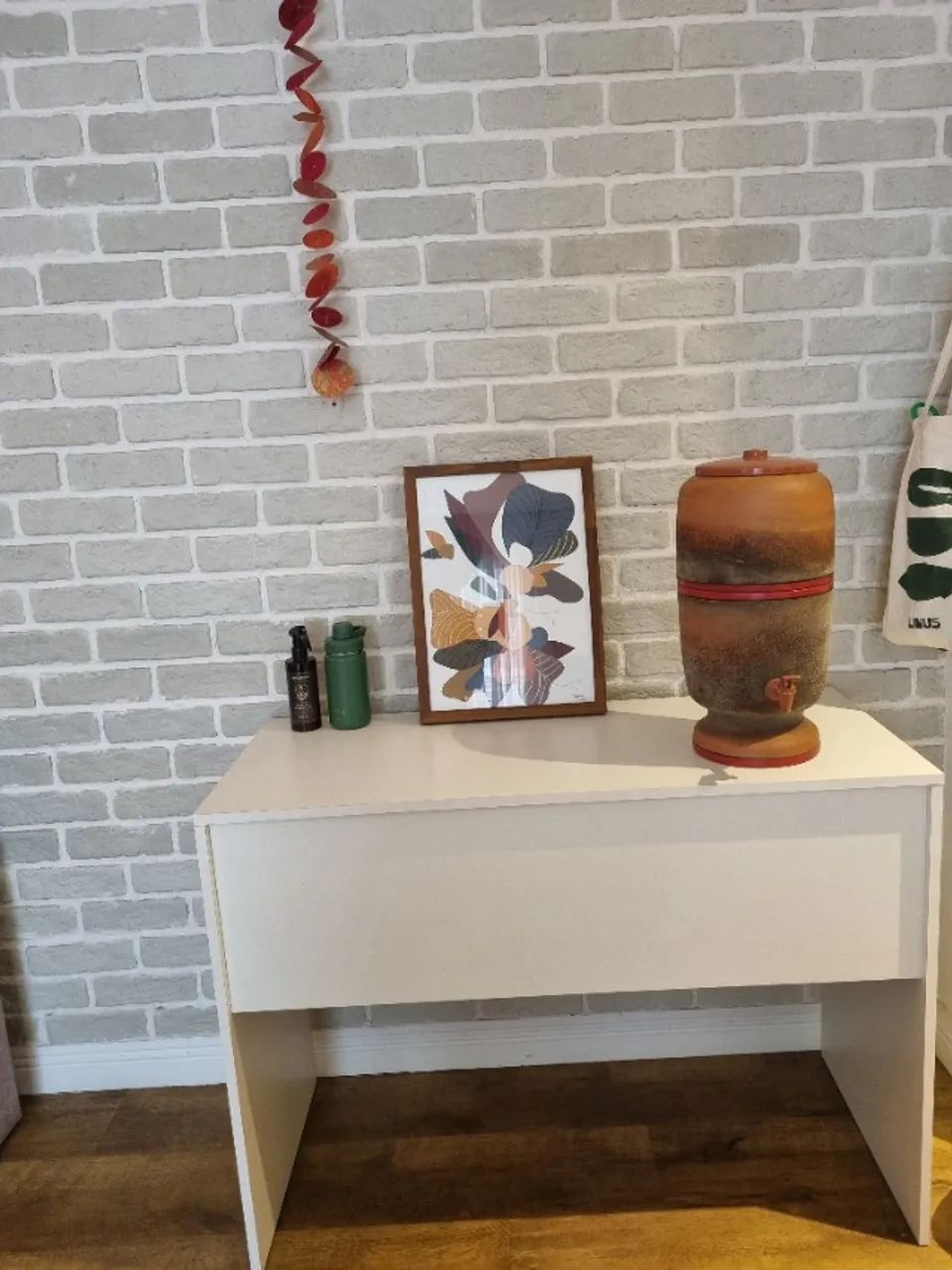 Escrivaninha prática