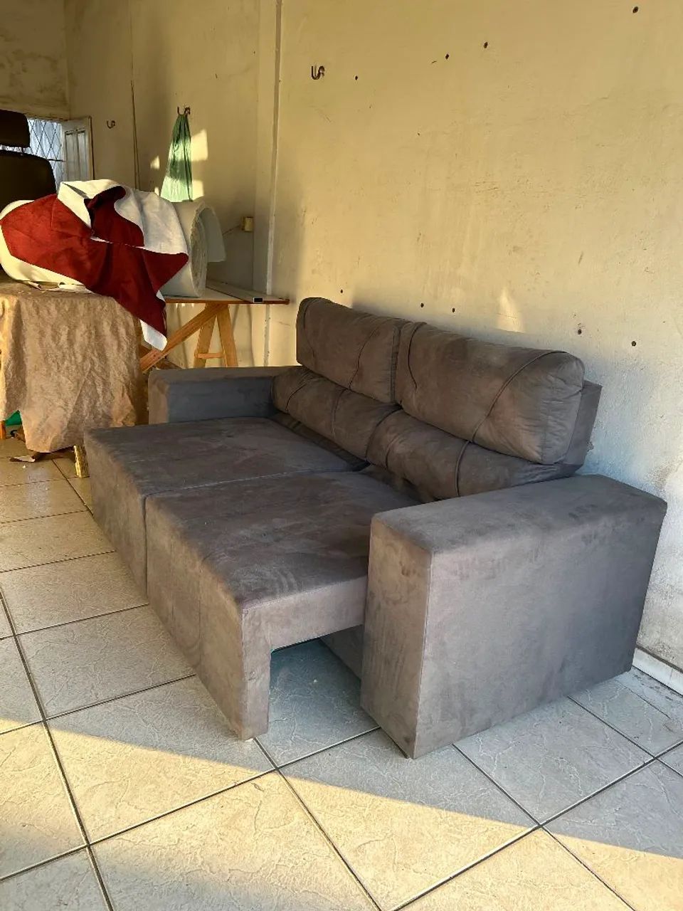 Vende se este sofá retrátil e reclinável  - Foto 4