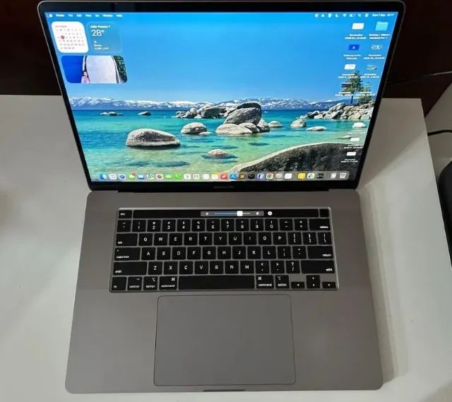 Macbook pro i9 ano 2019 placa de V de 4gb 32d ram ssd 1 tb aceito troca , iphone e note ga