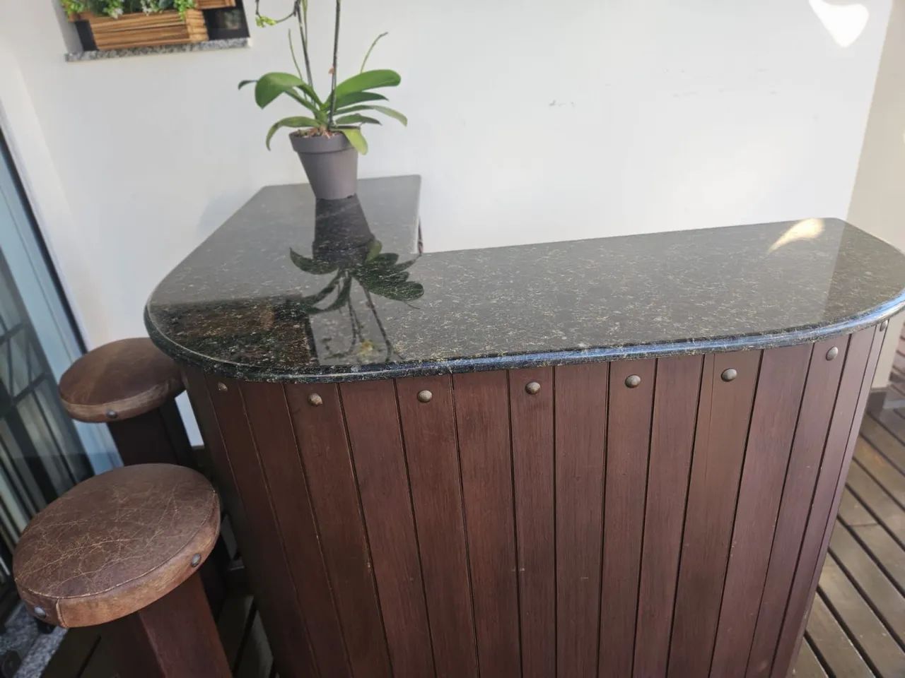 Barzinho com banquetas  - Foto 3