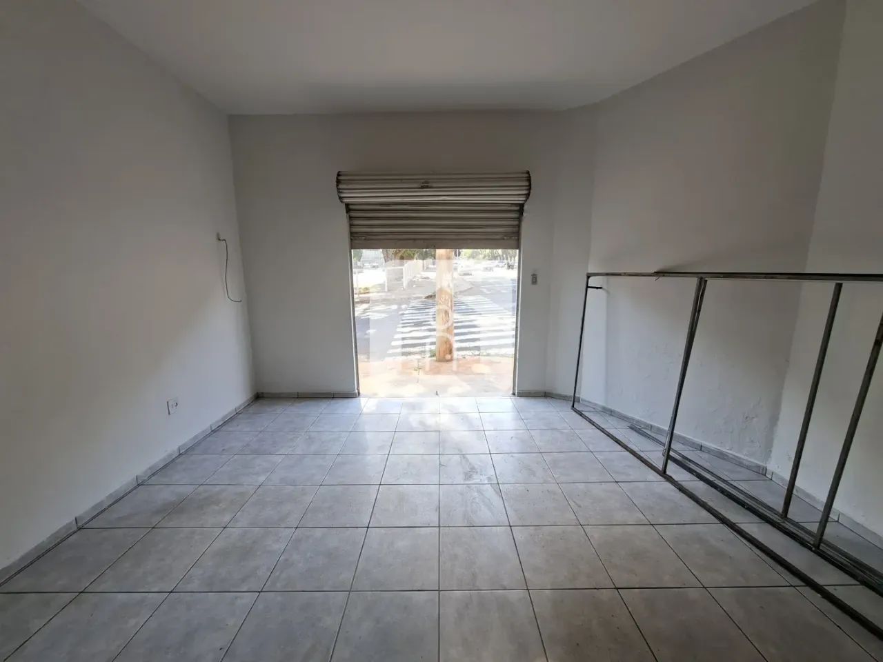 Imóvel comercial para locação no bairro Martins - Foto 4