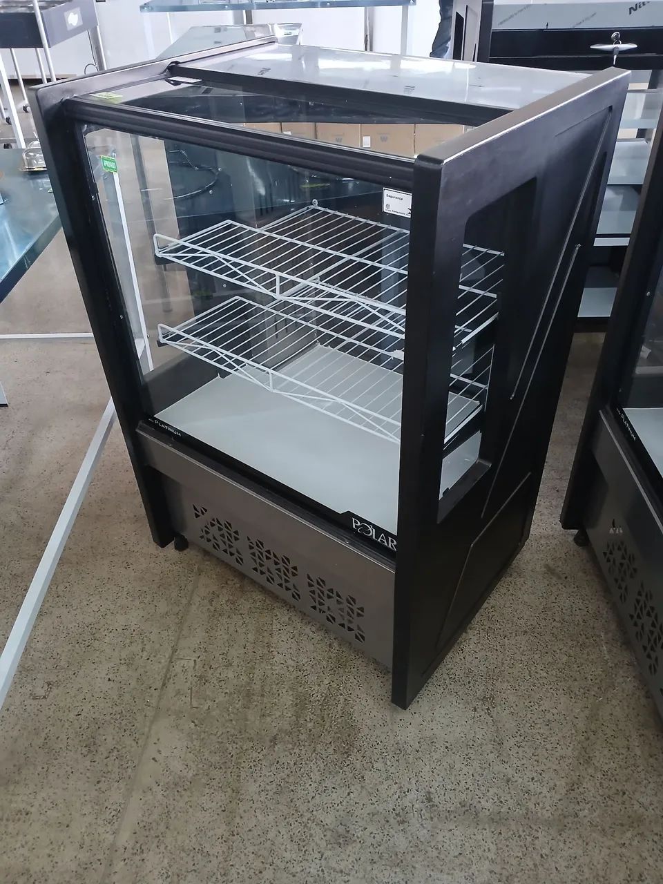 VITRINE  REFRIGERADA CONFEITARIA 0,80M POLAR  - Foto 2
