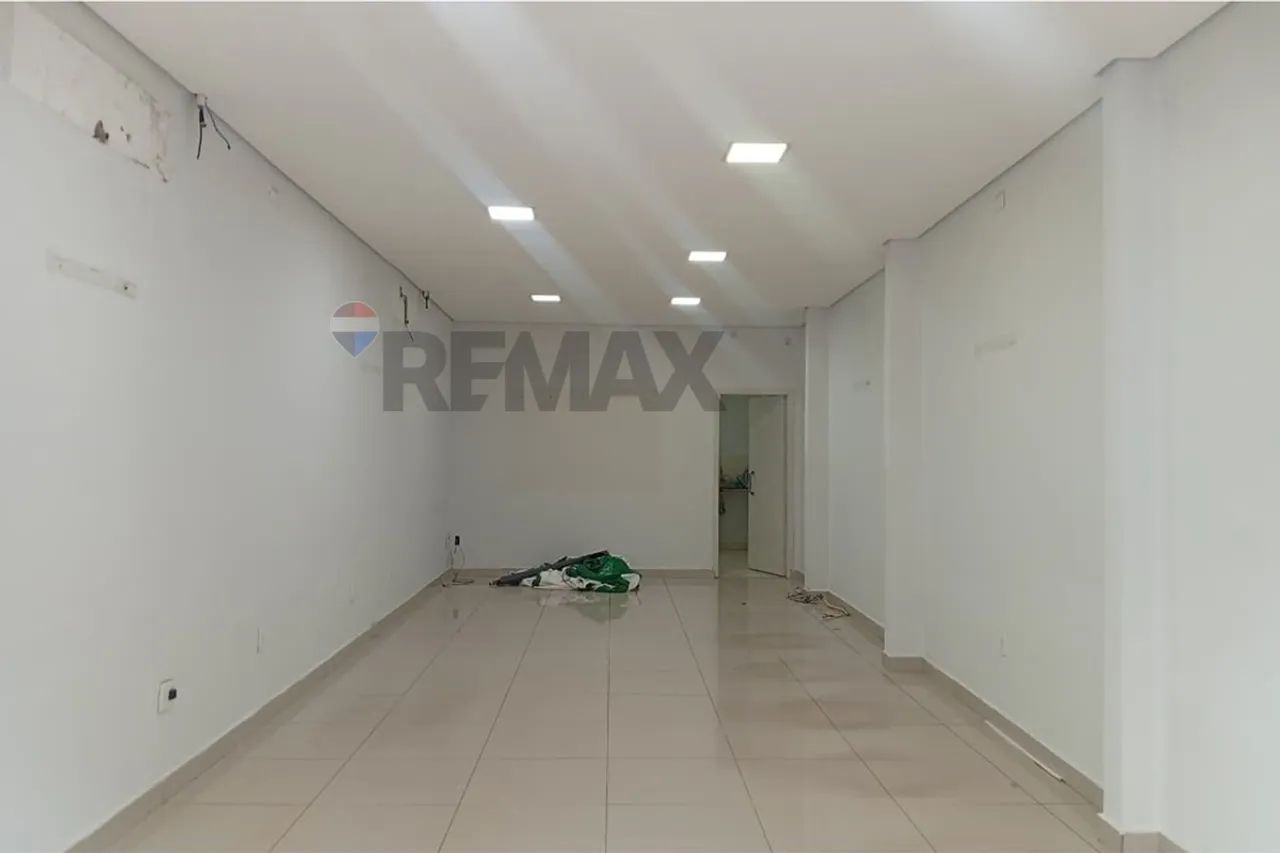 "Loja em Lins: Excelente Localização e Espaço" - Foto 4
