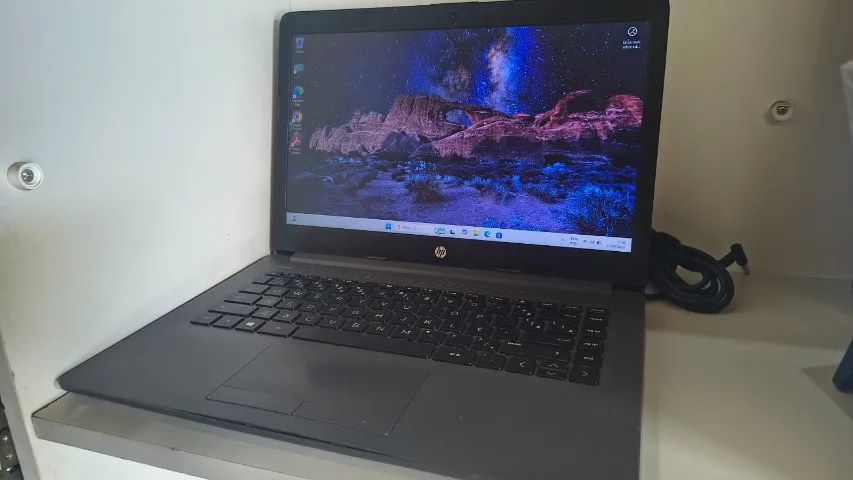 Notebook HP i5 10a gen, 8GB RAM, SSD 256GB