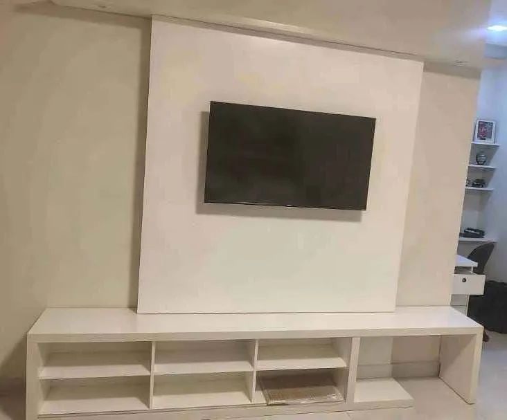 Rack com painel de tv