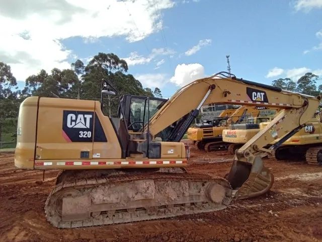 Escavadeira Caterpillar 320GC - 2019