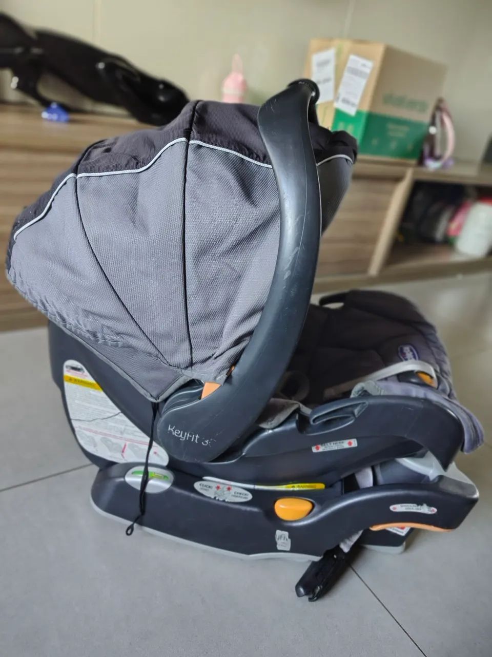 Bebê conforto Chicco - com isofix 