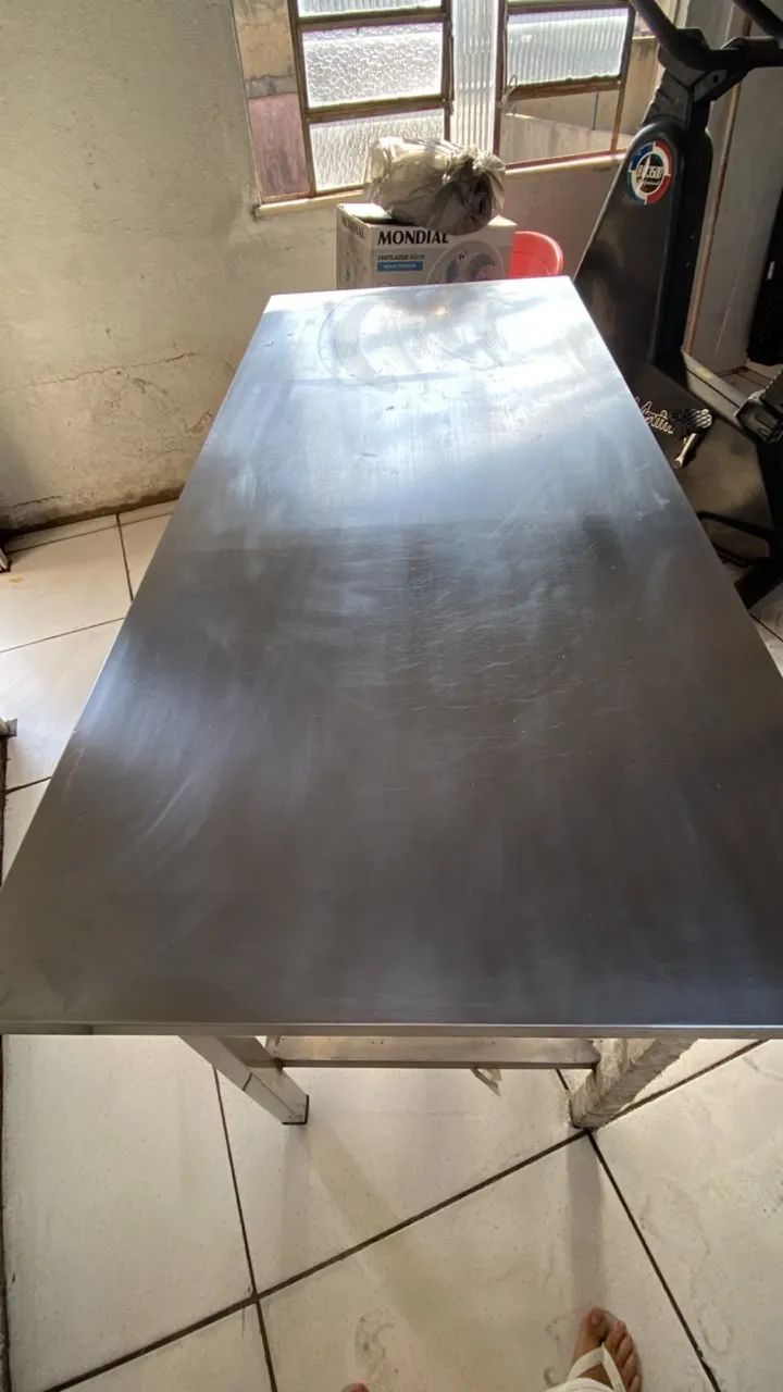 Mesa de preparação em inox 
