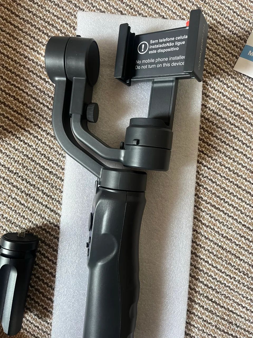 Estabilizador Gimbal H4 Para Smartphone Ios E Android - Foto 3