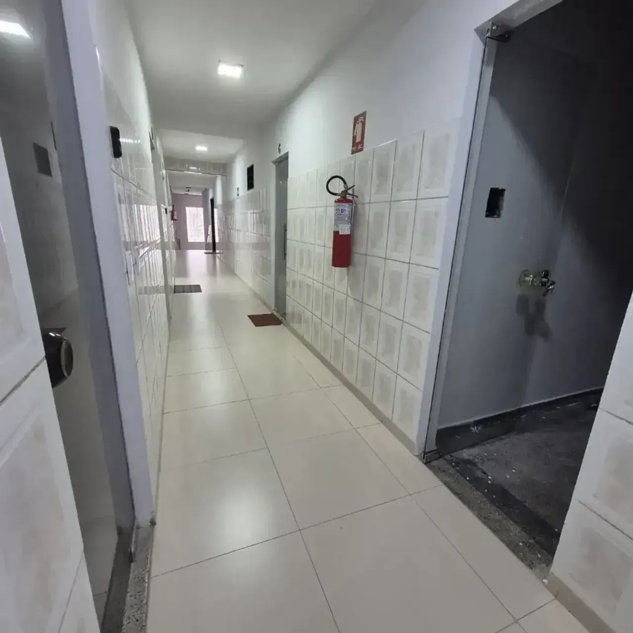 Sala comercial com 1 sala para alugar na Rua 2, 236, Setor Nova Vila, Goiânia - Foto 3