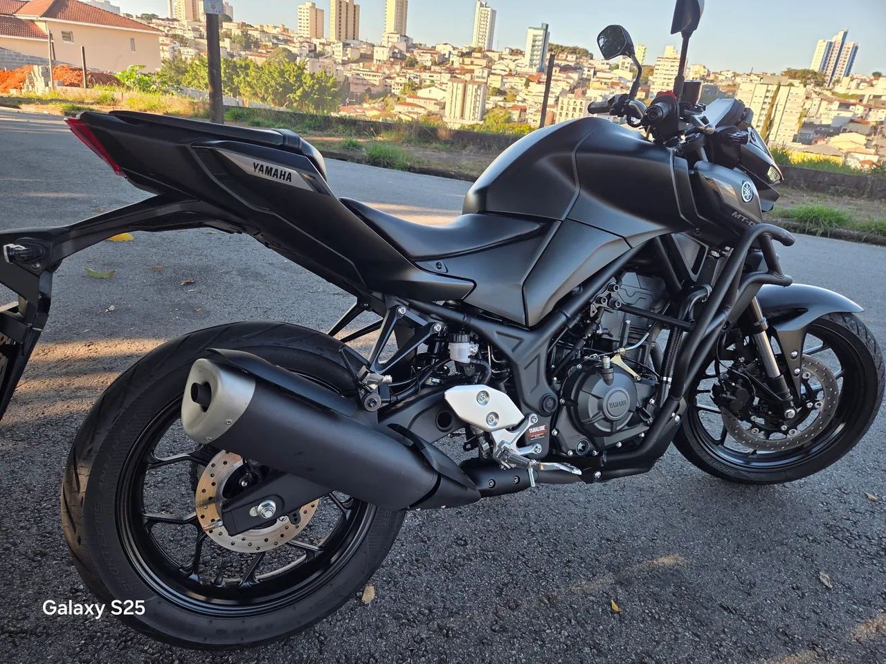 Yamaha mt03  - Foto 3