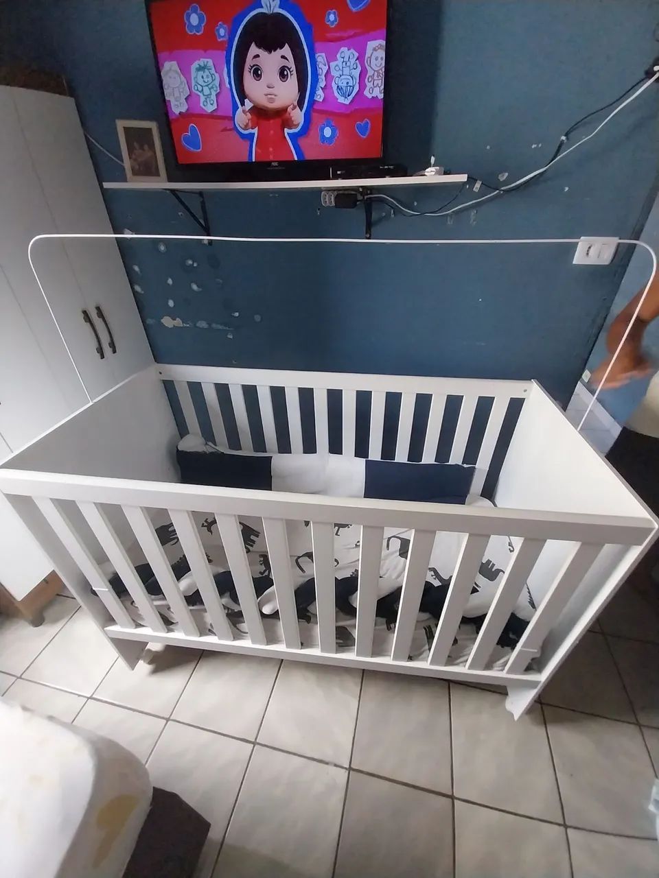 Berço com colchão 