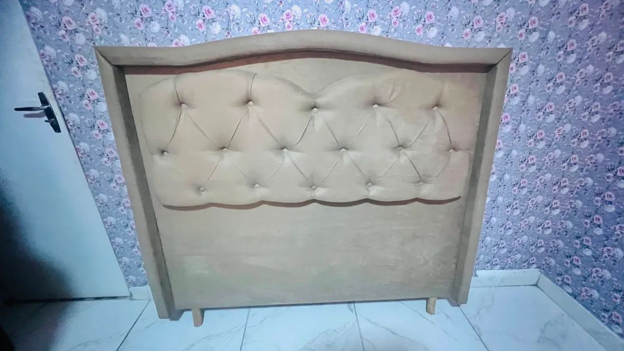 Vende-se cama box casal+cabeceira estofada  - Foto 4