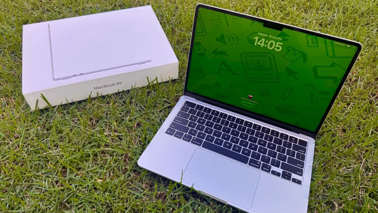 MacBook Apple