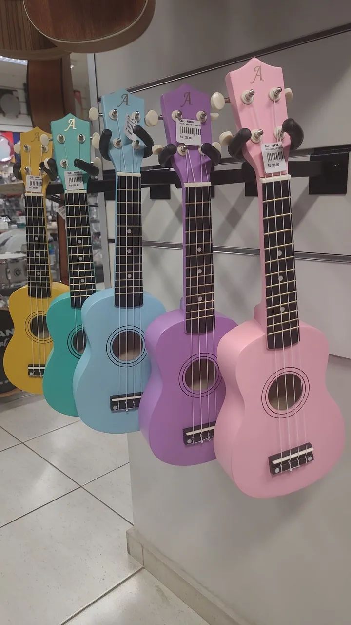 Ukulele simples soprano! 