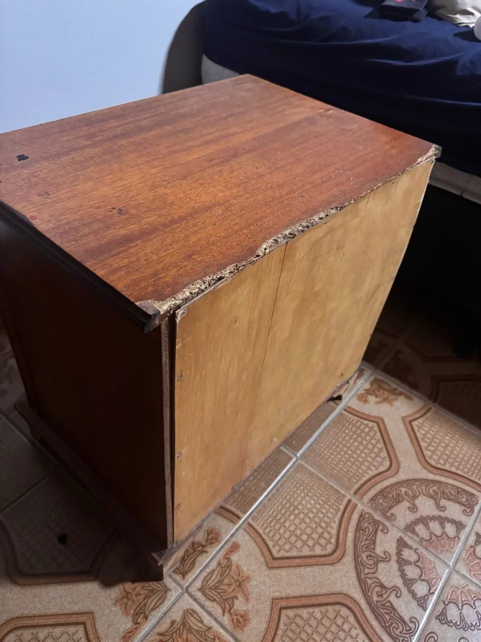 Criado-mudo / Mesa de cabeceira de madeira - Foto 3