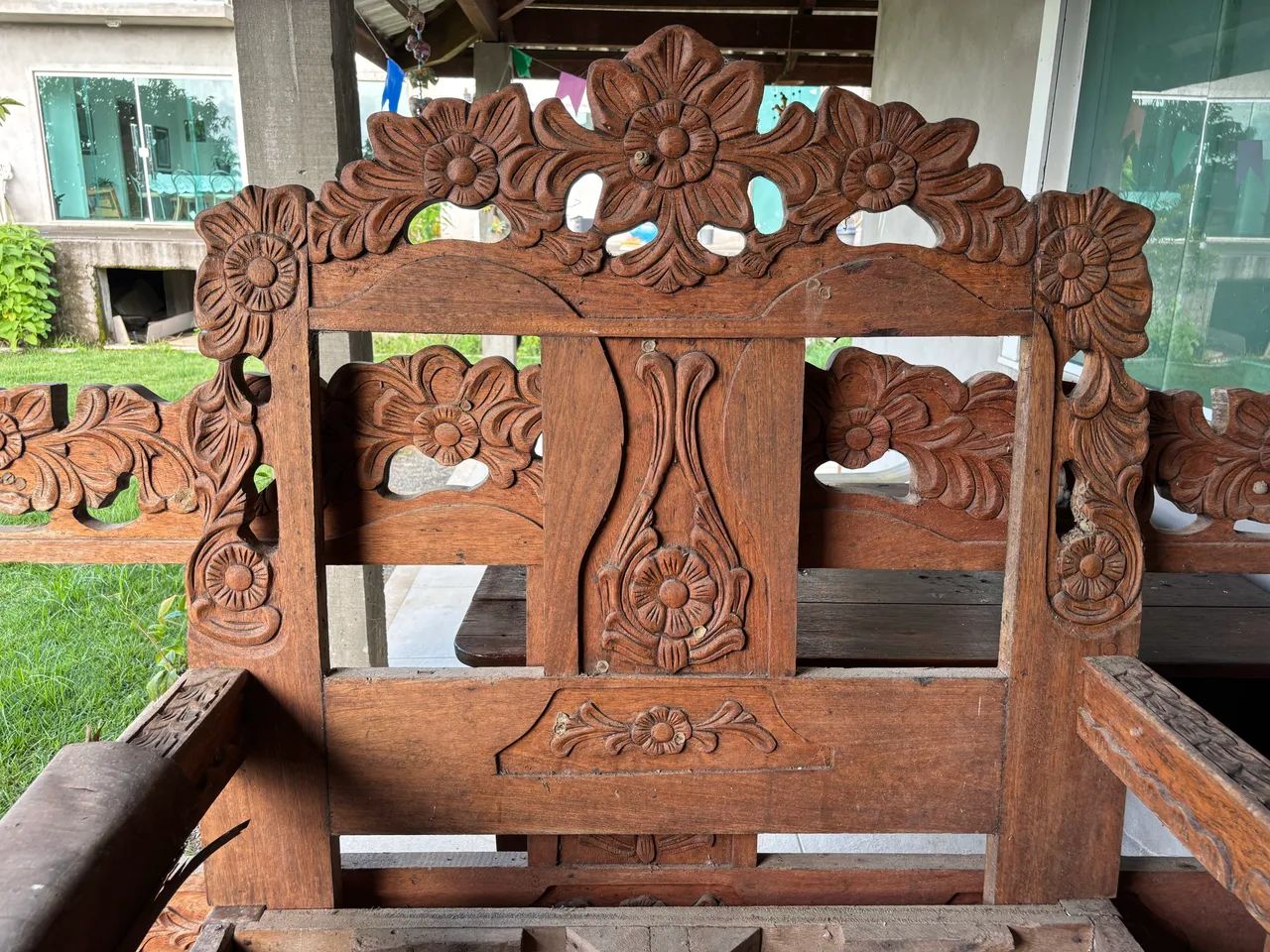Conjunto de Sofá antigo de três e dois lugares  - Foto 5