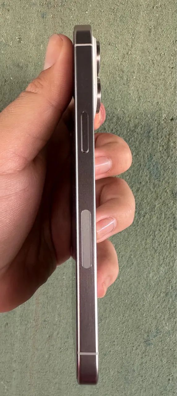 iPhone 15 pro Max - Foto 4