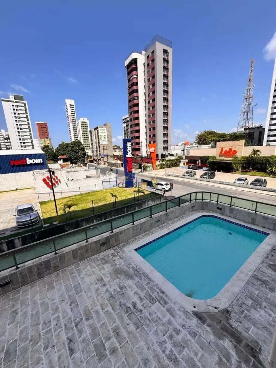 Apartamento com 2 quartos em Piedade.