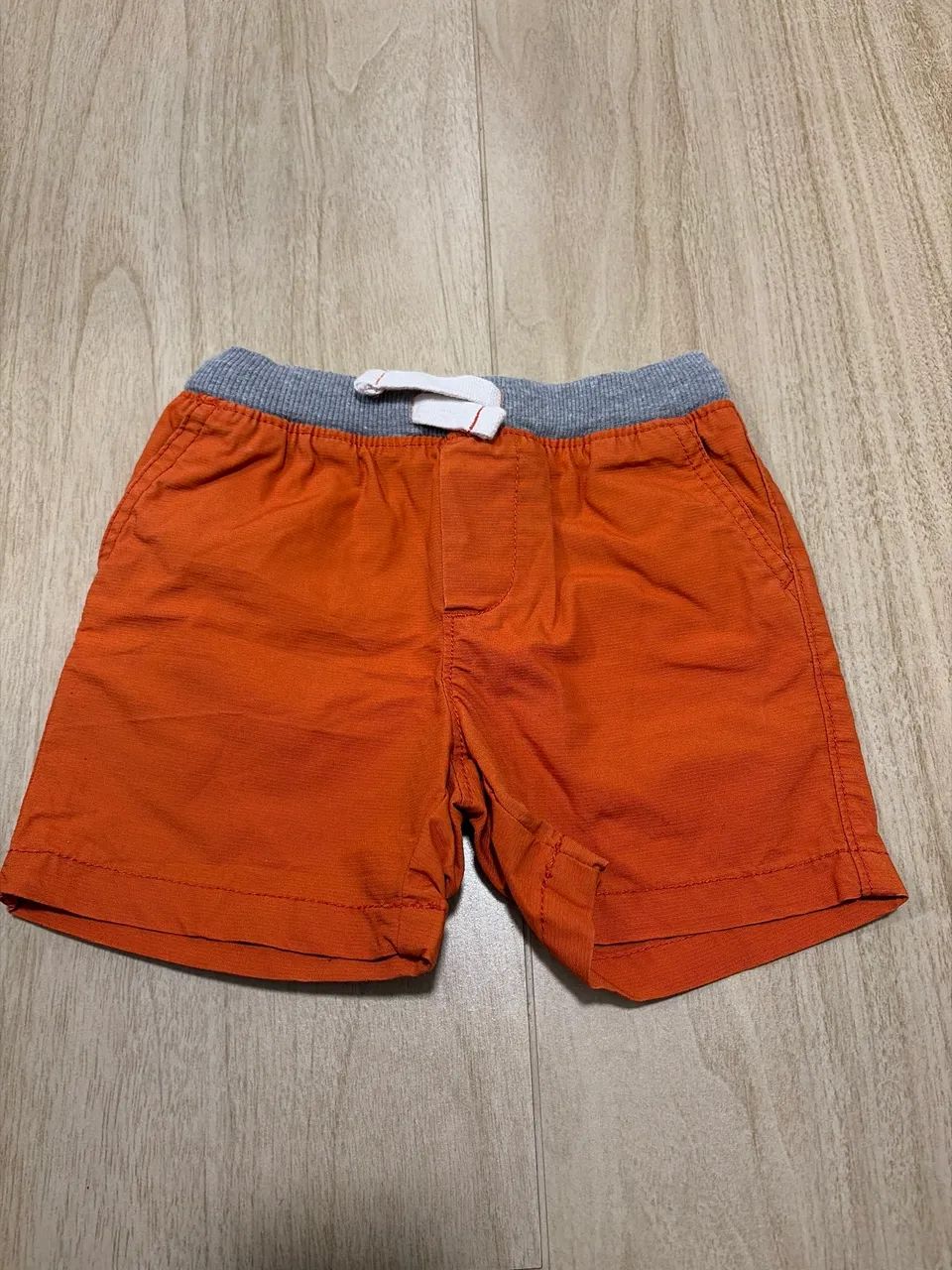 Short Carters 18 meses com bolsos 