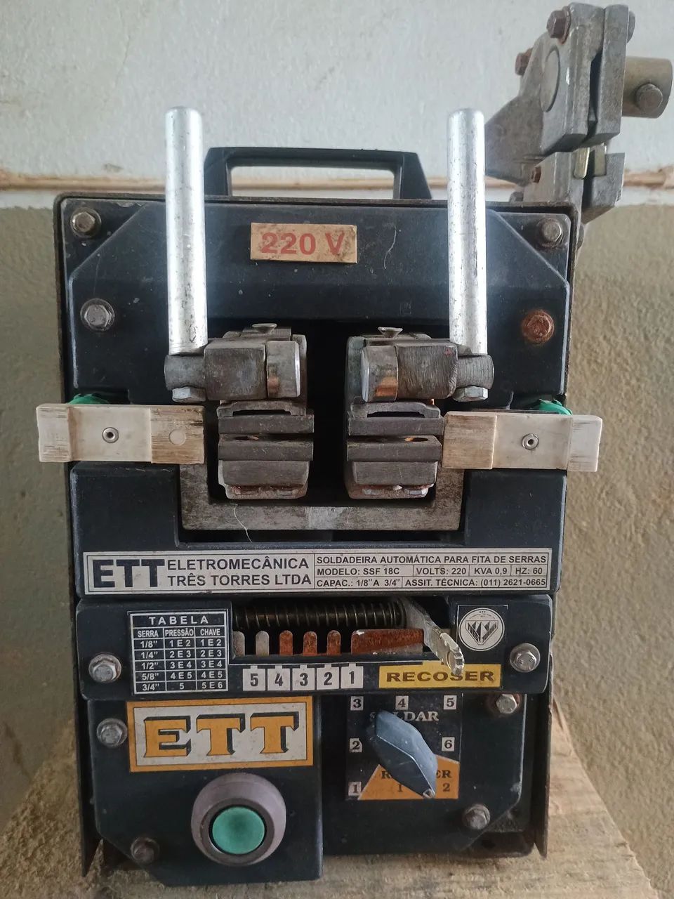 Vende-se Soldadeira Autom ática para fita de serras - Foto 2