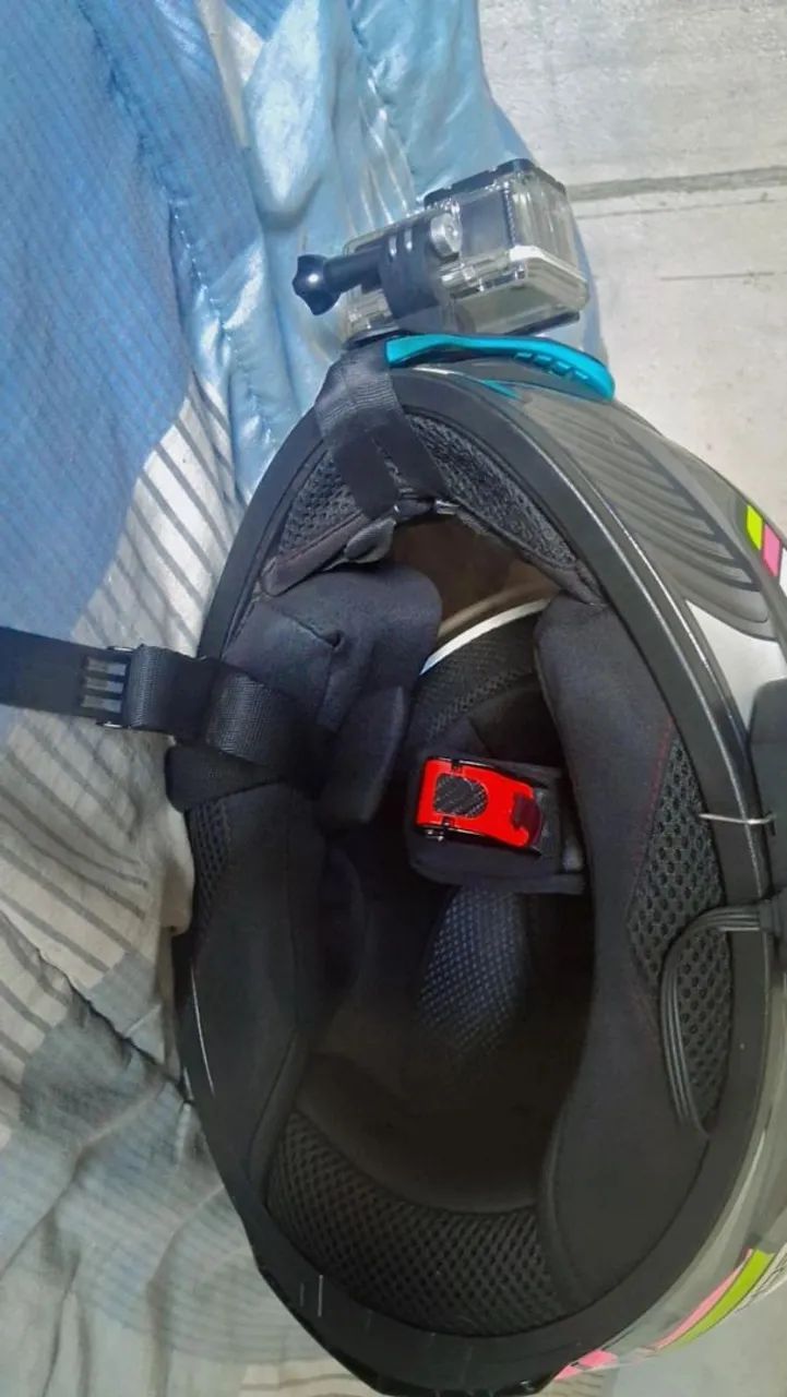 Capacete top com câmera e fone  - Foto 3