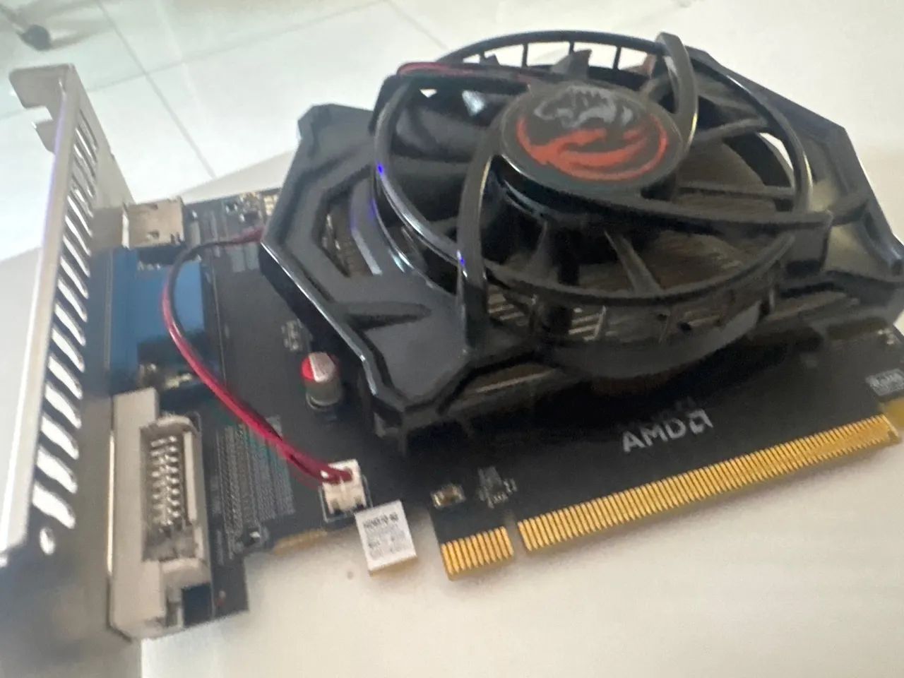 Placa de vídeo amd radeon hd6570 4gb - Foto 2
