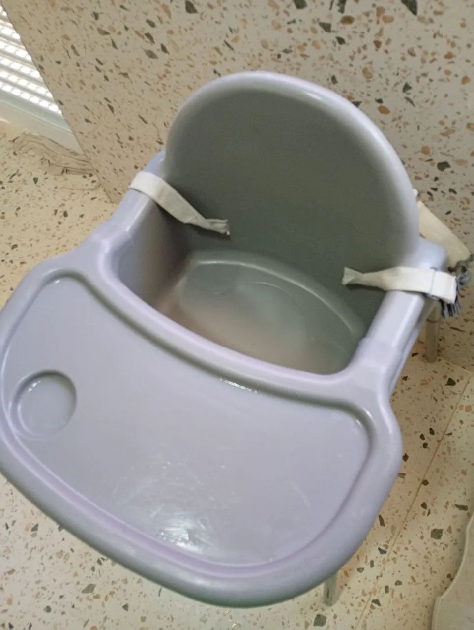 CADEIRA DE ALIMENTAÇÃO COSCO - COMO NOVA! ? - Foto 5