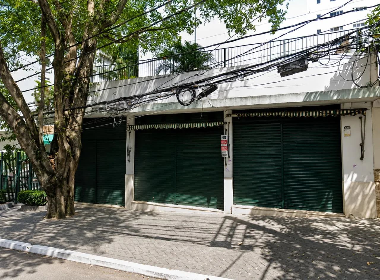 Casa comercial na Rua Pires da Mota, 665  120 m²