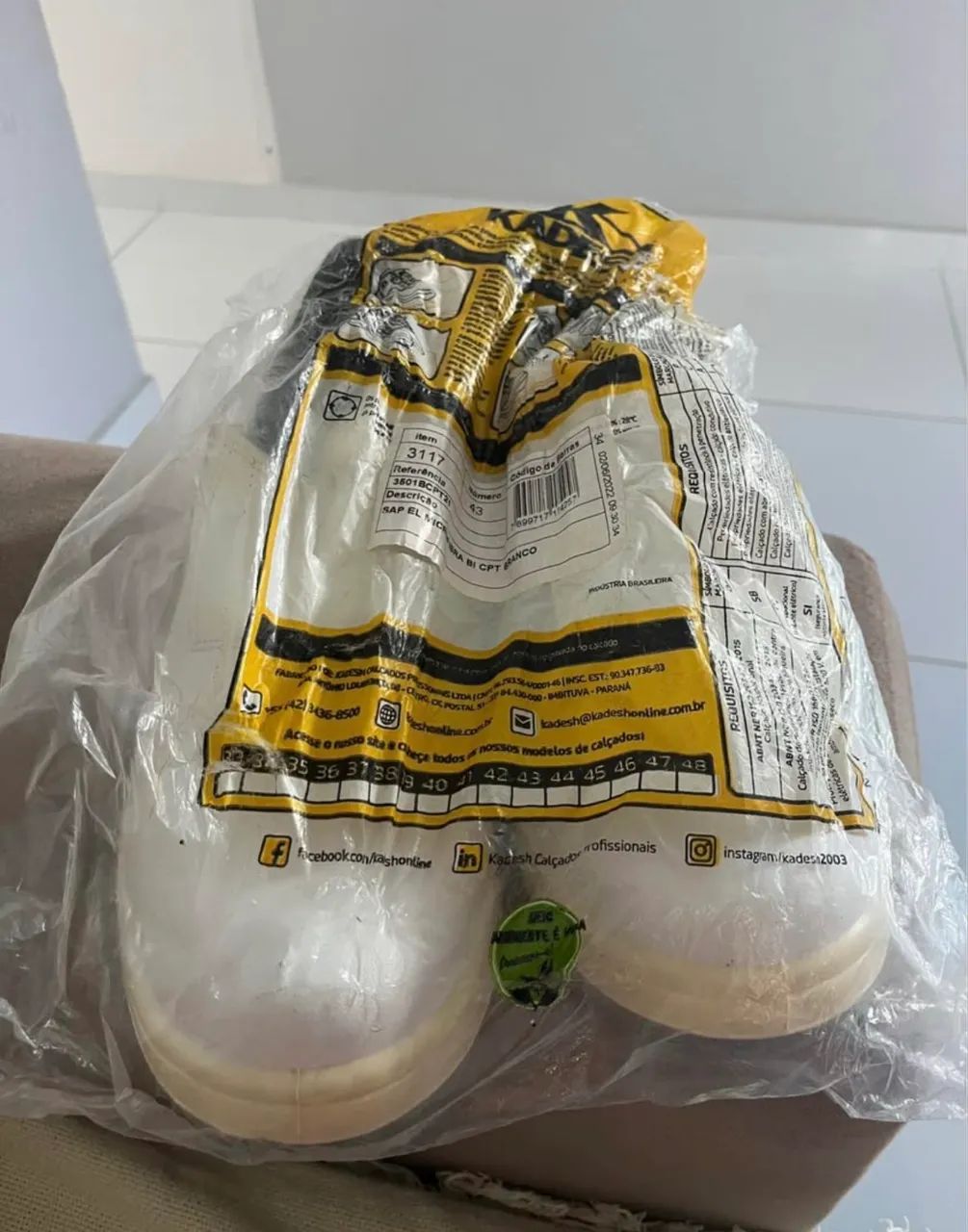 Sapato de segurança branco bico de aço (kadec) - Foto 4