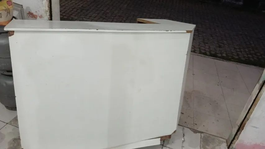 Balcão guarda volume 