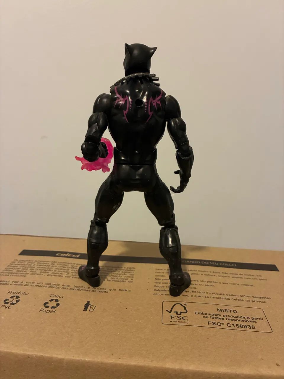 Marvel Legends Pantera Negra ativado  - Foto 2