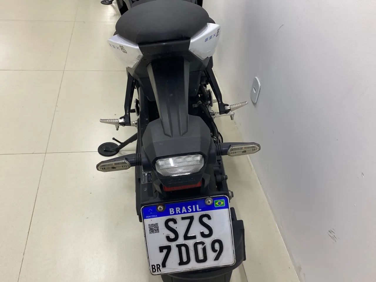 SUZUKI GSX 8S - Foto 4