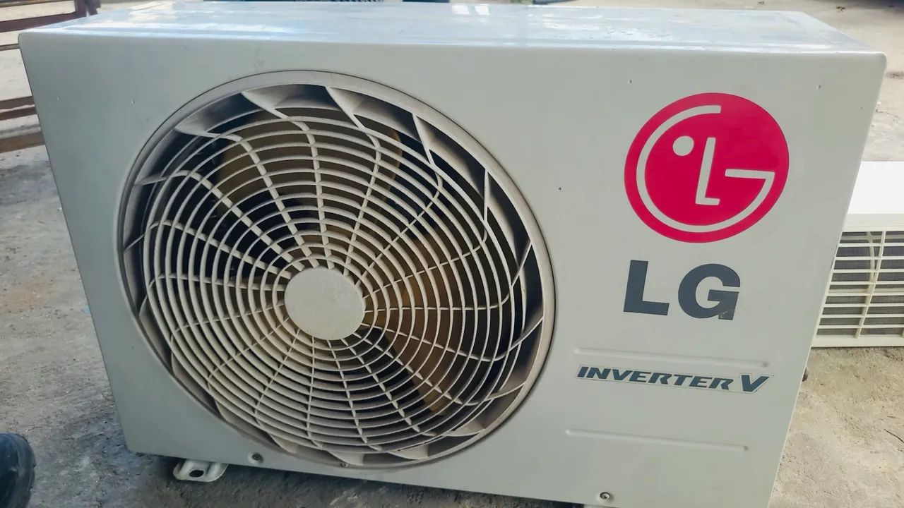 Ar Condicionado Split LG Inverter 12.000 Btus COM DEFEITO