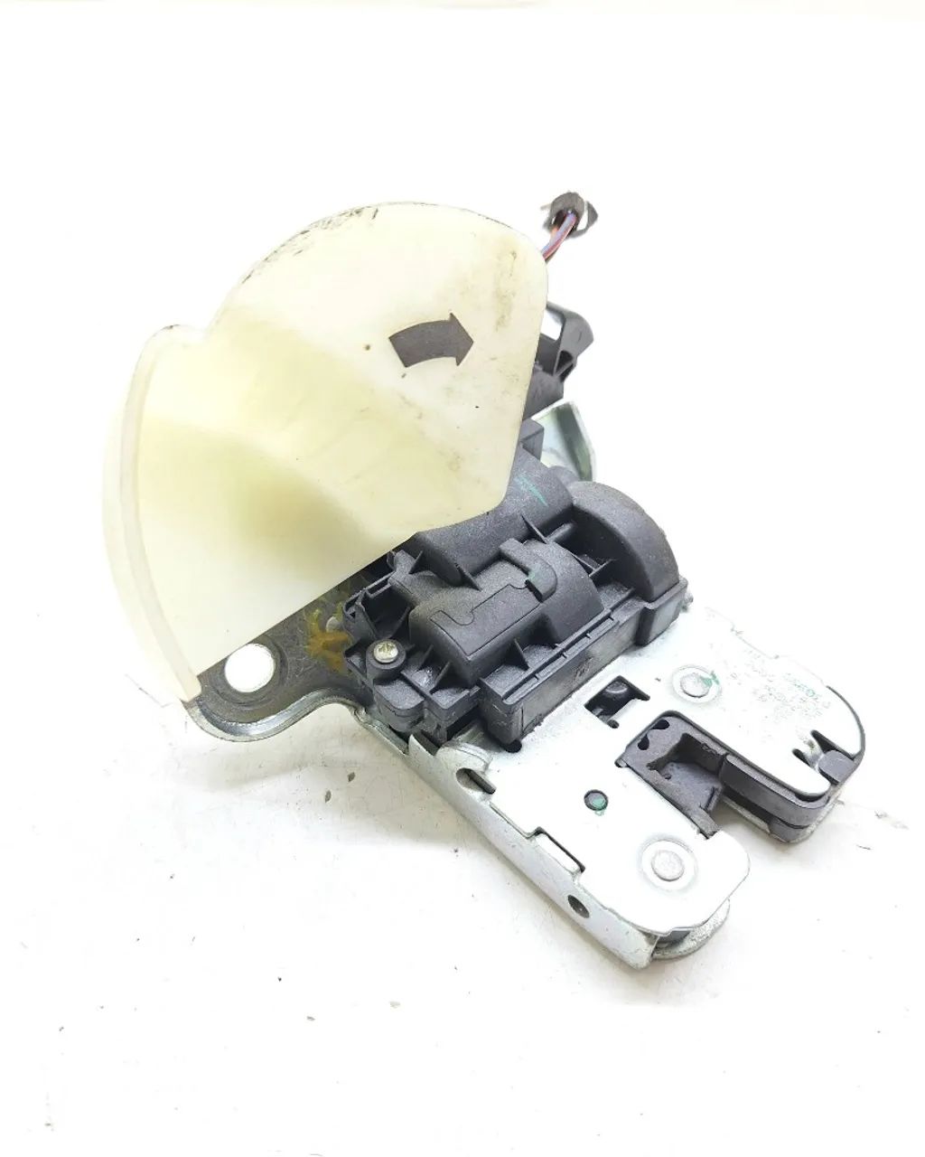 Fechadura Tampa Traseira Vw Jetta  Tsi 2.0 2016 5c6827505c - Foto 3