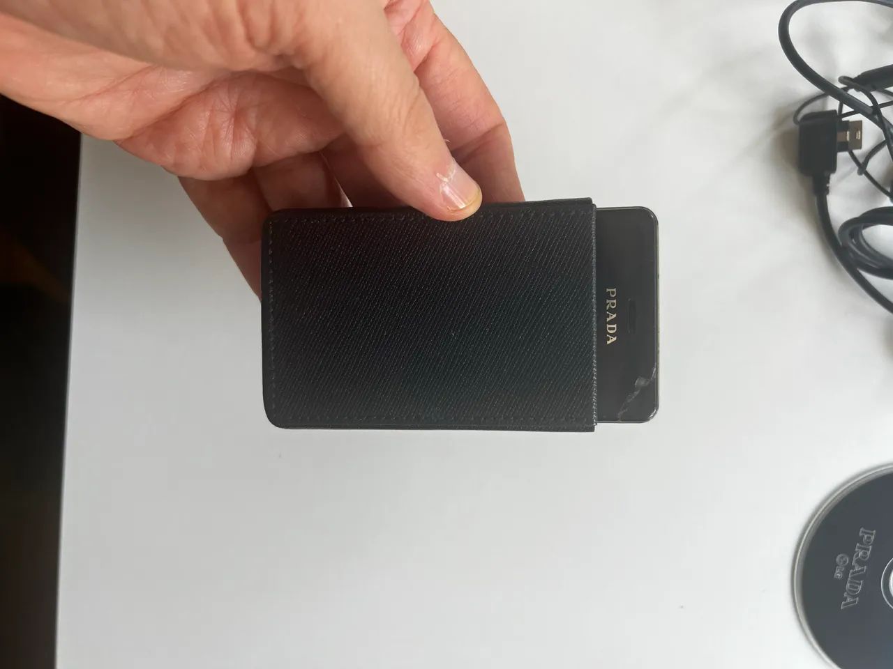 CELULAR LG DESIGN PRADA - Foto 4