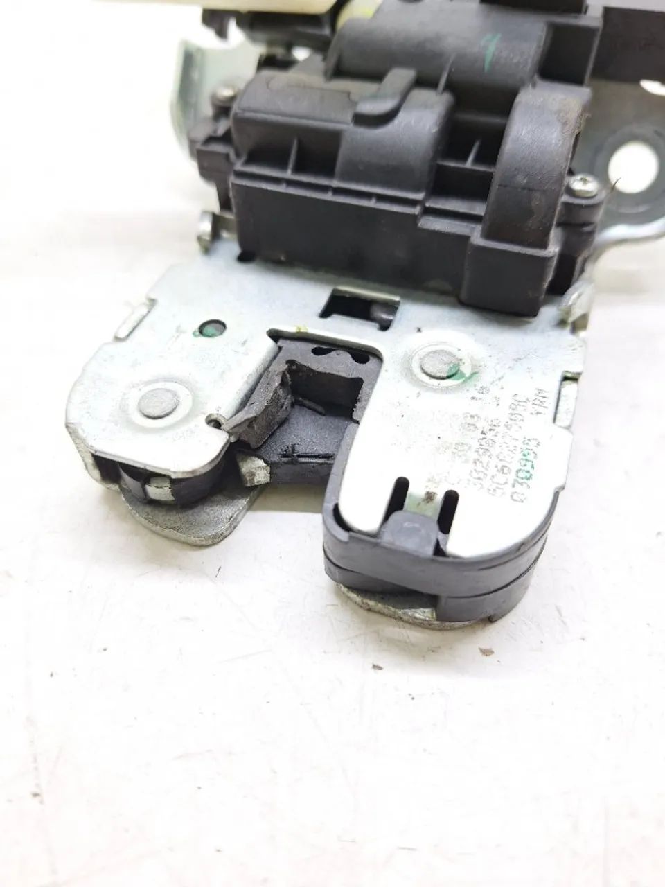 Fechadura Tampa Traseira Vw Jetta  Tsi 2.0 2016 5c6827505c - Foto 5
