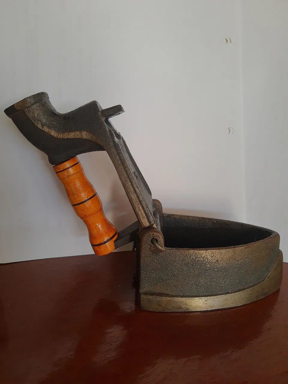 Ferro à carvão p/decoração. - Foto 2