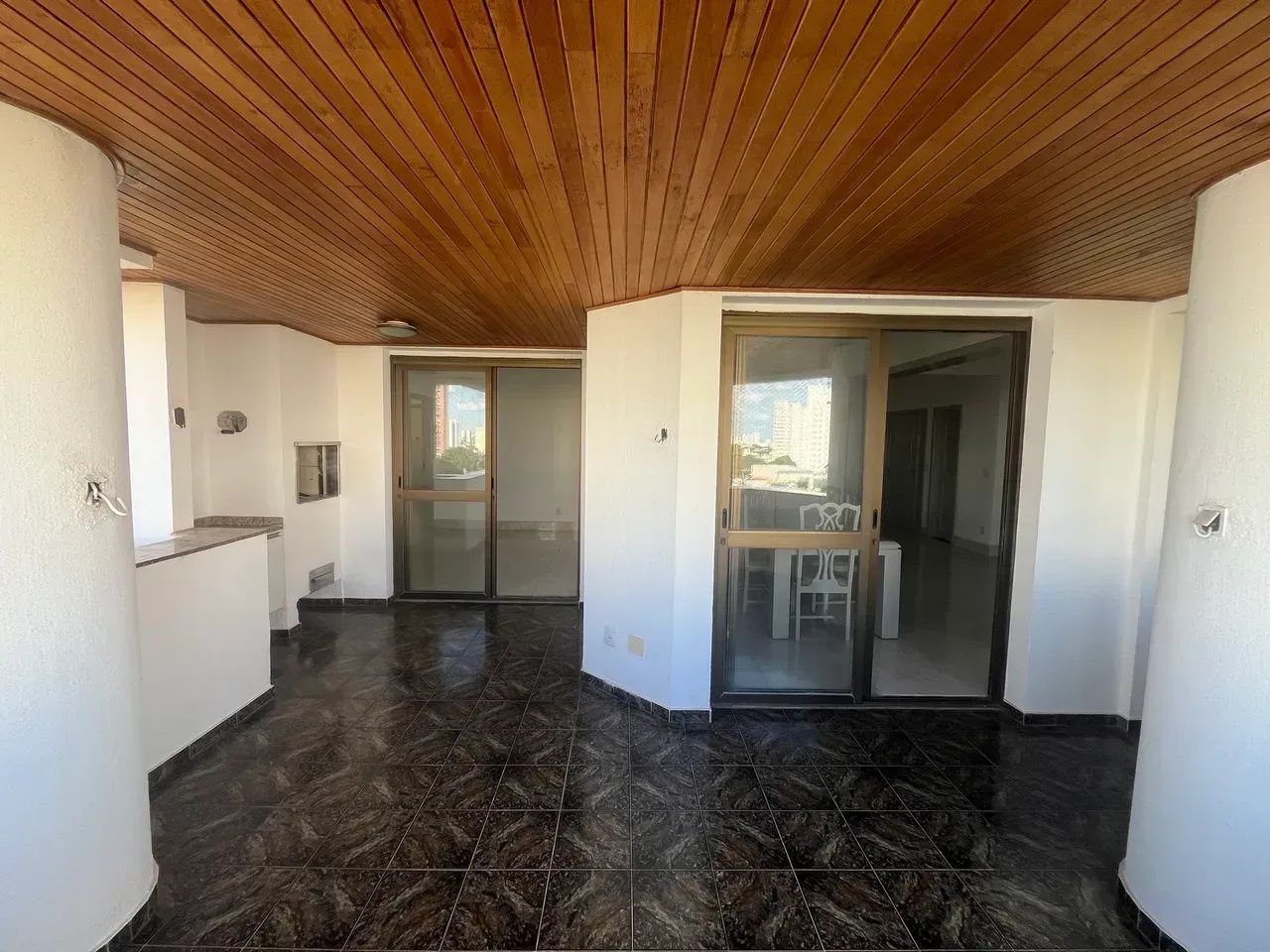 Apartamento de 220m ao lado da Praça Popular - Foto 4
