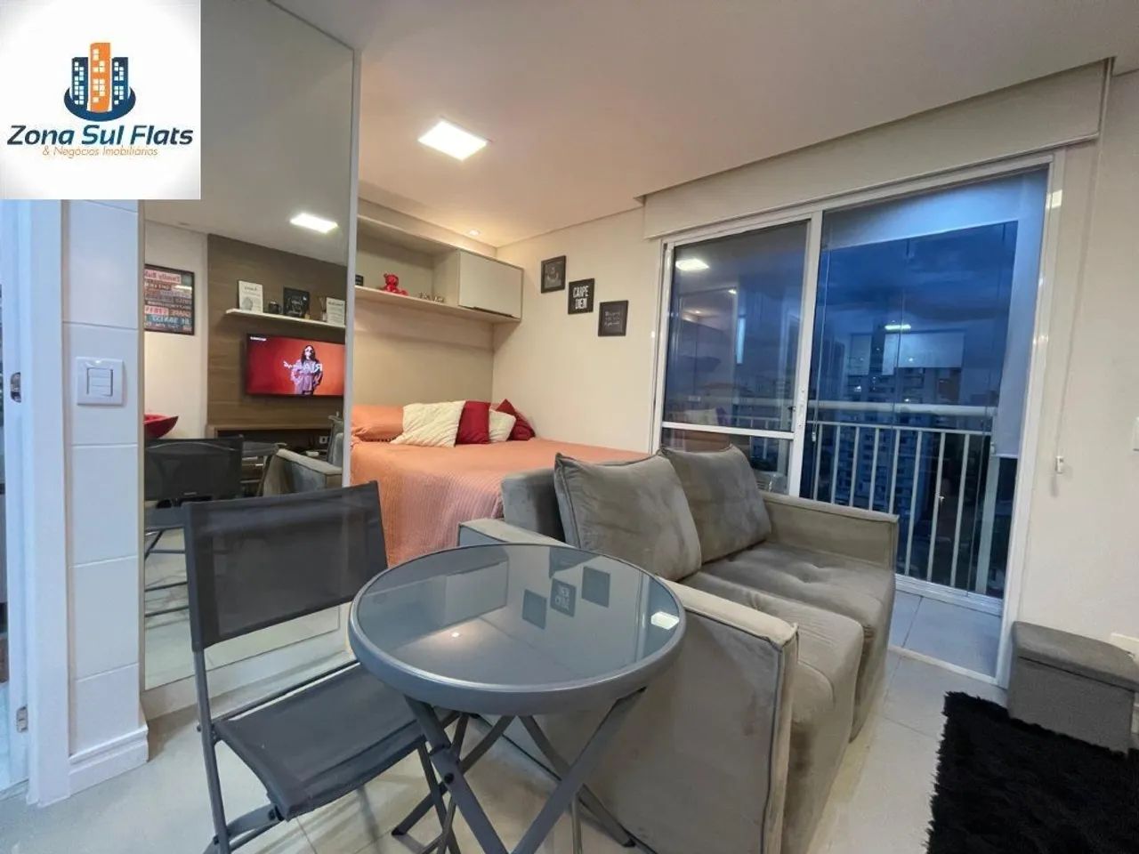 Studio à Venda Na Liberdade Com 1 Dormitório e 1 Banheiro - Mobiliado
