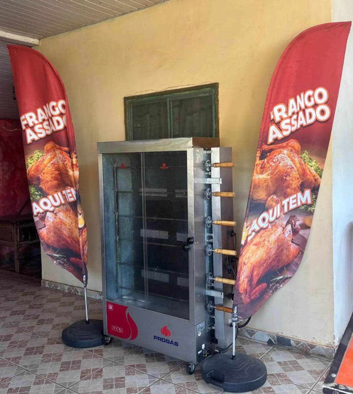 Máquina de Assar Frango / Galeto