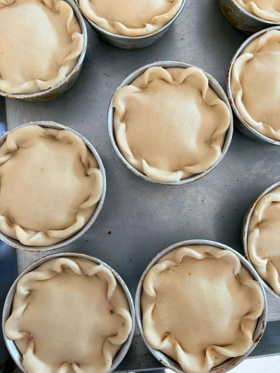Salgadeiro, cozinheira e auxiliar  - Foto 3