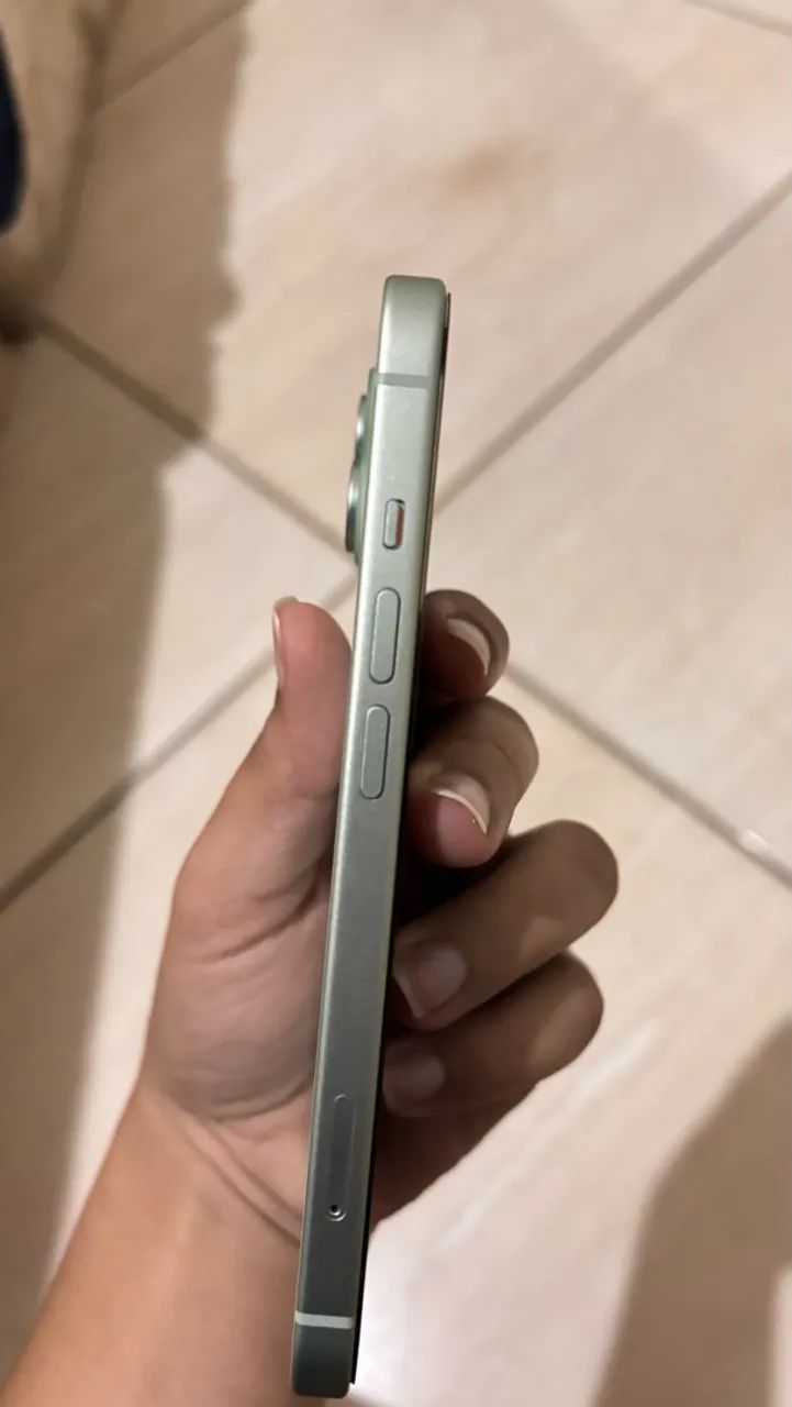 iPhone 15 256gb Green - Foto 4